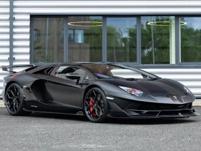 2021 Lamborghini Aventador SVJ Roadster: The Ultimate Supercar Experience convertible (No.112972)