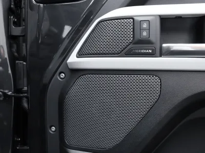 2025 BRAND NEW LAND ROVER DEFENDER 110X DYNAMIC HSE D300 - 2025