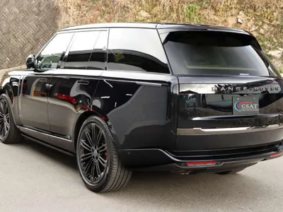 Land Rover Range Rover SV 4.4L P530 Standard Wheelbase 4WD with New Car -Black ( No-960681)