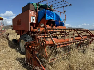 Laverda M132 Grain Harvester (No.J0948)