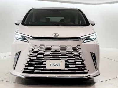 2025 Lexus LM 500h Version L 4WD