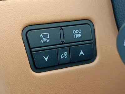 Lexus  LX500d (No-830718)