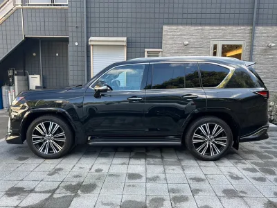 2025 Lexus LX 600 4WD - Ultimate Luxury & Power in Black (No.J0961017)