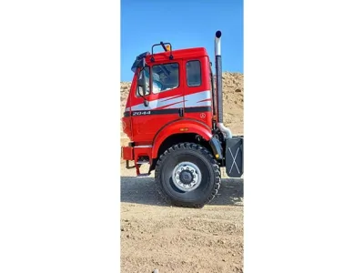 Mercedes-Benz 2044 4X4 TractorHead Truck (No.830807)
