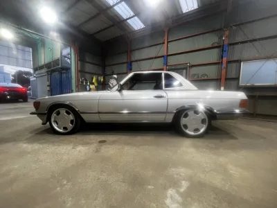 Mercedes-Benz 560SL Coupe (No.J0909)