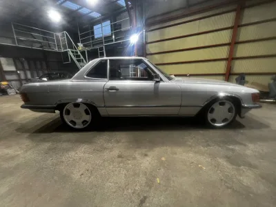 Mercedes-Benz 560SL Coupe (No.J0909)