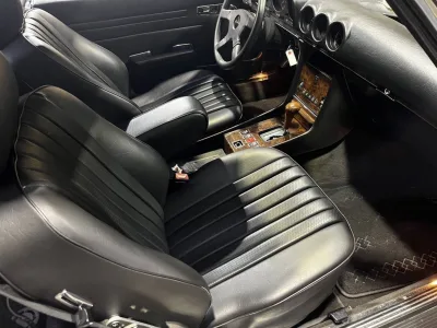 Mercedes-Benz 560SL Coupe (No.J0909)