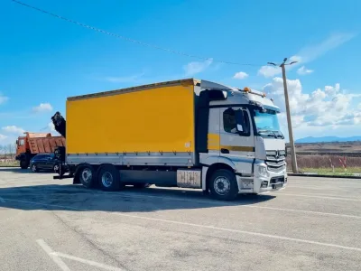 Mercedes-Benz ACTROS 2545L 6x2 with HIAB 155 E-5 Crane