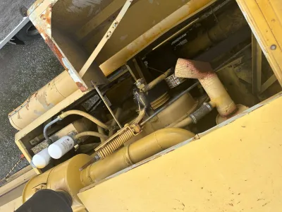 NEW HOLLAND TX30 (HST HYDRAULIC CONTROL) COMBINE HARVESTER (No.J0820)