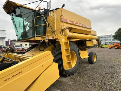 NEW HOLLAND TX36 Combine Harvester with Drivable HST control propler shaft nitrogen break system (No.J0837)