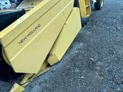 NEW HOLLAND TX36 Combine Harvester with Drivable HST control propler shaft nitrogen break system (No.J0837)