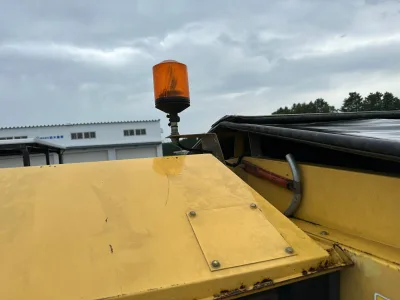 NEW HOLLAND TX36 Combine Harvester with Drivable HST control propler shaft nitrogen break system (No.J0837)