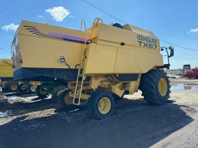 NEW HOLLAND TX67 COMBINE HARVESTER  (Two) (No.J0957)