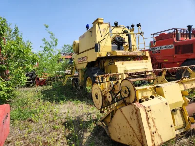 New Holland 8050 Combine Harvester (No.J0885)