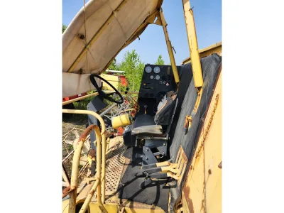 New Holland 8050 Combine Harvester (No.J0885)