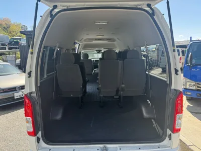 2025 Toyota Hiace Grand Cabin – 10 Seater (14 Seater Convertible)