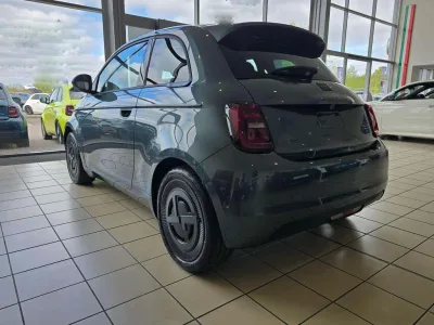 2025  BRAND NEW FIAT 500e – GIORGIO ARMANI EDITION
