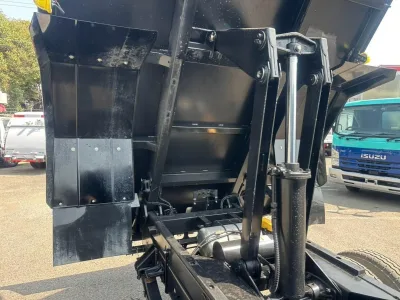 2025 ShinMaywa DR4-003S Dump Truck