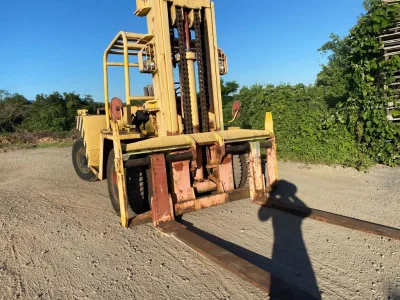 TCM FD100 Diesel-powered 10 Ton forklift (No.J0761)