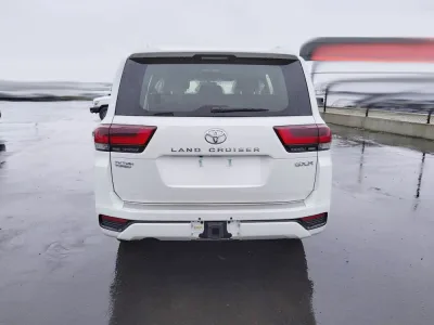 2022 Toyota LC300 diesel GXR high grade with leather and camera  (No.J0598)