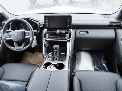 2022 Toyota LC300 diesel GXR high grade with leather and camera  (No.J0598)