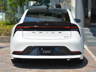 2025 TOYOTA PRIUS 2.0 Z ZEUS Aero Package