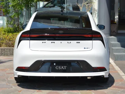 2025 TOYOTA PRIUS 2.0 Z ZEUS Aero Package