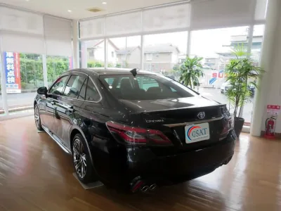 Toyota Crown Hybrid RS Advance Four Precious Black Pearl 2022