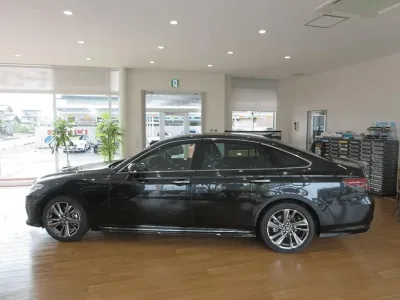 Toyota Crown Hybrid RS Advance Four Precious Black Pearl 2022