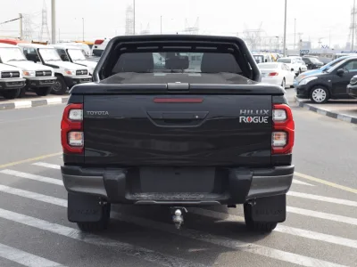Toyota HiLux Rogue ( No-830696)