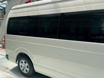 2025 Toyota Hiace Commuter 2.8 GL Diesel Turbo – 14-Seater