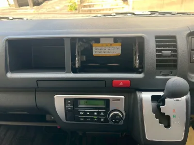 2025 Toyota Hiace Commuter 2.8 GL Diesel Turbo – 14-Seater