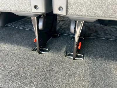 2025 Toyota Hiace Commuter 2.8 GL Diesel Turbo – 14-Seater
