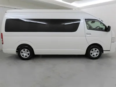 2025 Toyota Hiace Commuter 2.8 GL Diesel Turbo 14 seater (No.961014)