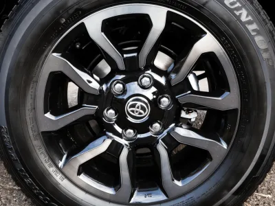 2025 Toyota Hilux Rogue Auto 4x4 Double Cab  (No-480724)