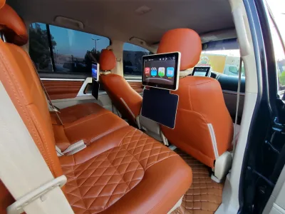 2018 Toyota Land Cruiser 8 seater V8 engine  (No-830714)