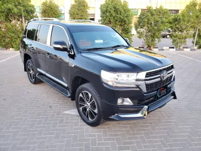 2018 Toyota Land Cruiser 8 seater V8 engine  (No-830714)