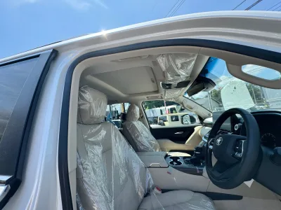 2025 Toyota Land Cruiser 300 ZX 3.5L 4WD 7 Seater