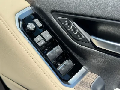 2025 Toyota Land Cruiser 300 ZX 3.5L 4WD 7 Seater