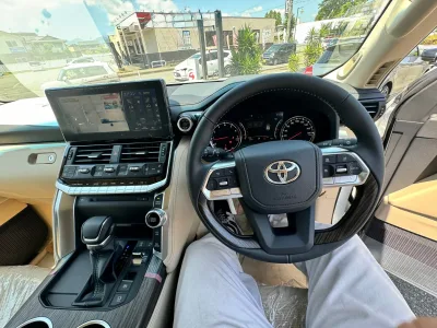 2025 Toyota Land Cruiser 300 ZX 3.5L 4WD 7 Seater