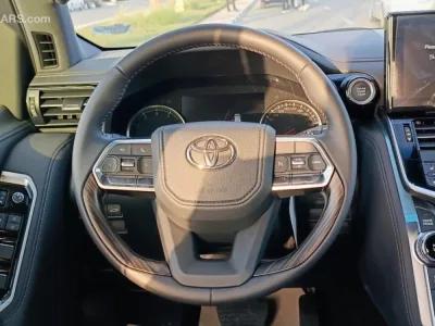 Toyota Land Cruiser VXR 3.5 Twin Turbo 2022 (No-220719)