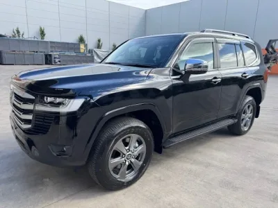 2026 Toyota LandCruiser Sahara LC300 7 Seater Suv