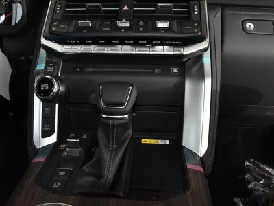 2025 Toyota Landcruiser LC300 Twin Turbo VXR 3.5 (No.830723)