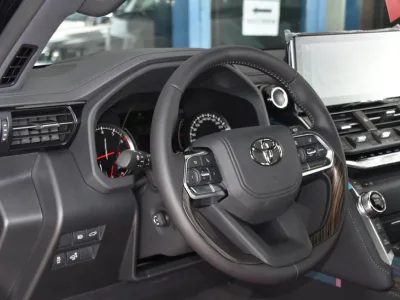 2025 Toyota Landcruiser LC300 Twin Turbo VXR 3.5 (No.830723)