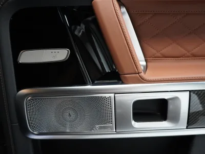 2025 Mercedes Benz Rubellite Red Metallic(No.J736)