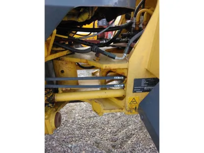 2000 KOMATSU WA80-3 WHEEL LOADER (No.J0840)