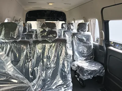 2025 Nissan Caravan 2.5L Gasoline 14 seater