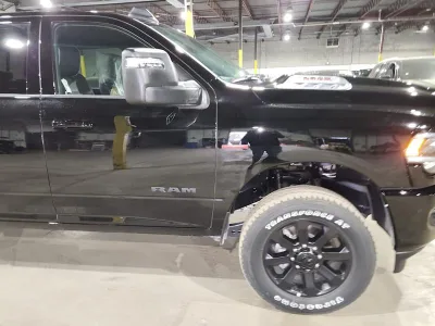 2025 RAM 3500 Laramie LHD A/T (No.960864)