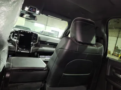 2025 RAM 3500 Laramie LHD A/T (No.960864)