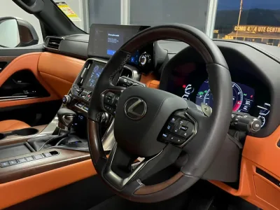 2025 lexus LX 600 Ultra Luxury  (No-J0691)